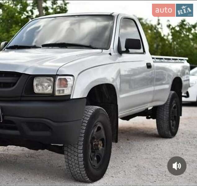 Пикап Toyota Hilux 2005 в Кривом Роге