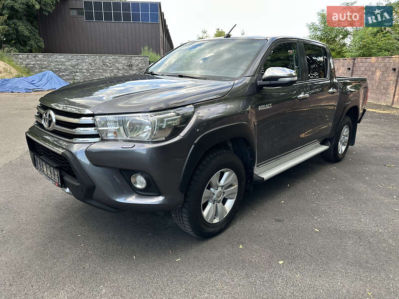 Toyota Hilux 2016