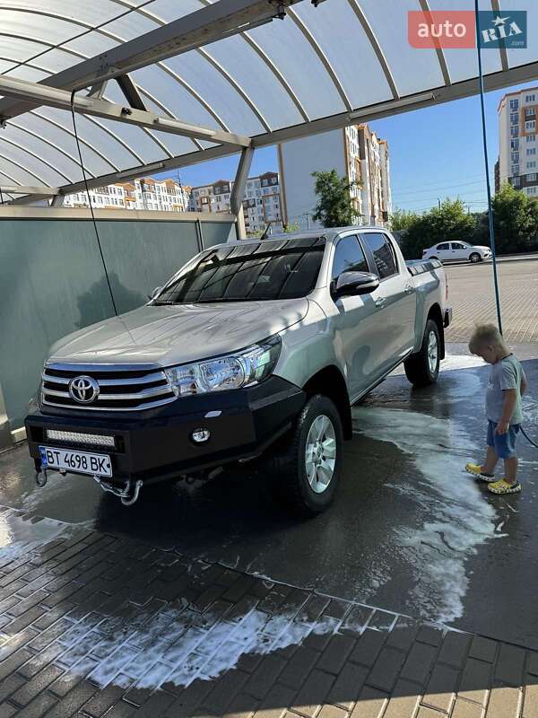 Пикап Toyota Hilux 2017 в Ивано-Франковске