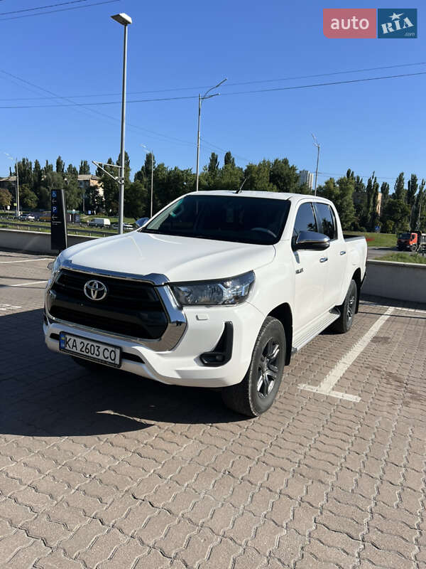 Toyota Hilux 2020