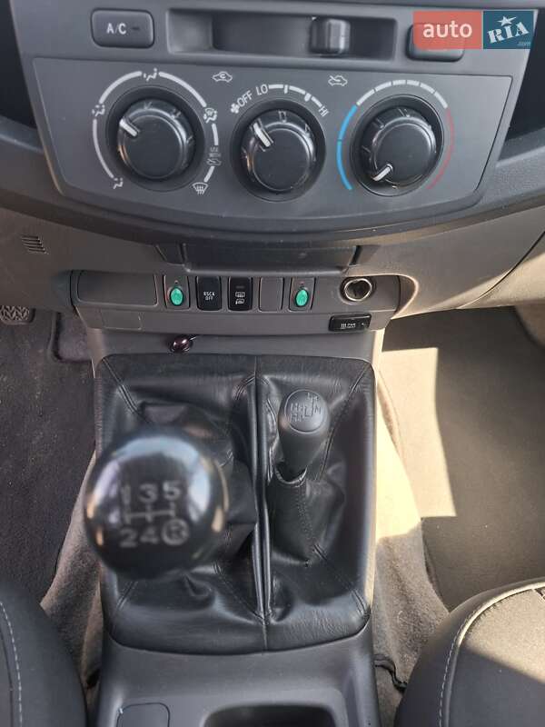 Пікап Toyota Hilux 2013 в Черкасах