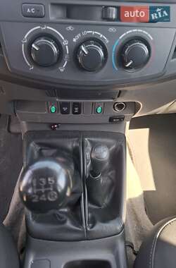Пикап Toyota Hilux 2013 в 