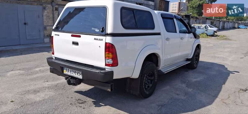 Пікап Toyota Hilux 2011 в Києві