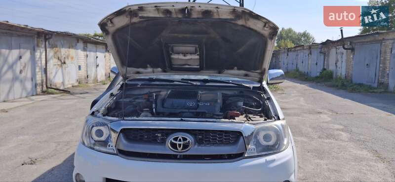 Пікап Toyota Hilux 2011 в Києві