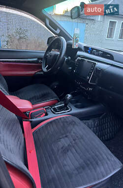 Пікап Toyota Hilux 2021 в  фото 7 Пікап Toyota Hilux 2021 в