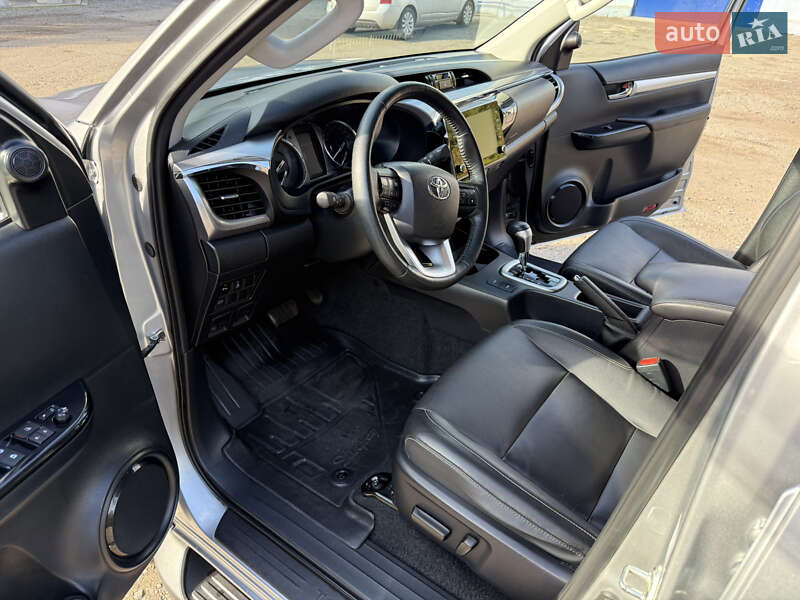 Пикап Toyota Hilux 2021 в Днепре