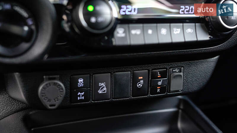 Пикап Toyota Hilux 2023 в Львове фото 34 Пикап Toyota Hilux 2023 в Львове