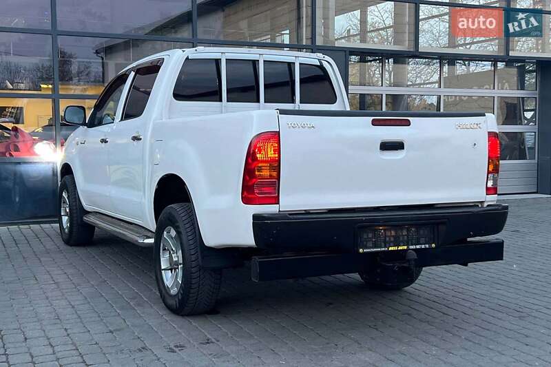 Пікап Toyota Hilux 2011 в Івано-Франківську