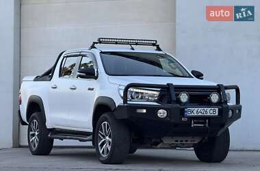 Пикап Toyota Hilux 2016 в 