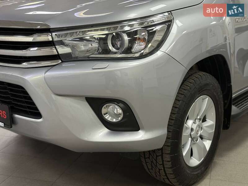 Пикап Toyota Hilux 2018 в Киеве фото 5 Пикап Toyota Hilux 2018 в Киеве