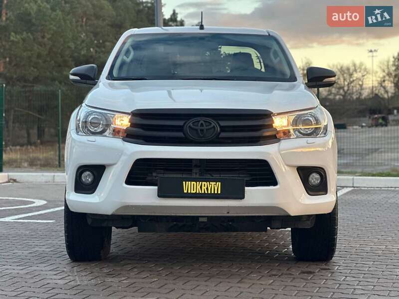 Пикап Toyota Hilux 2017 в Киеве