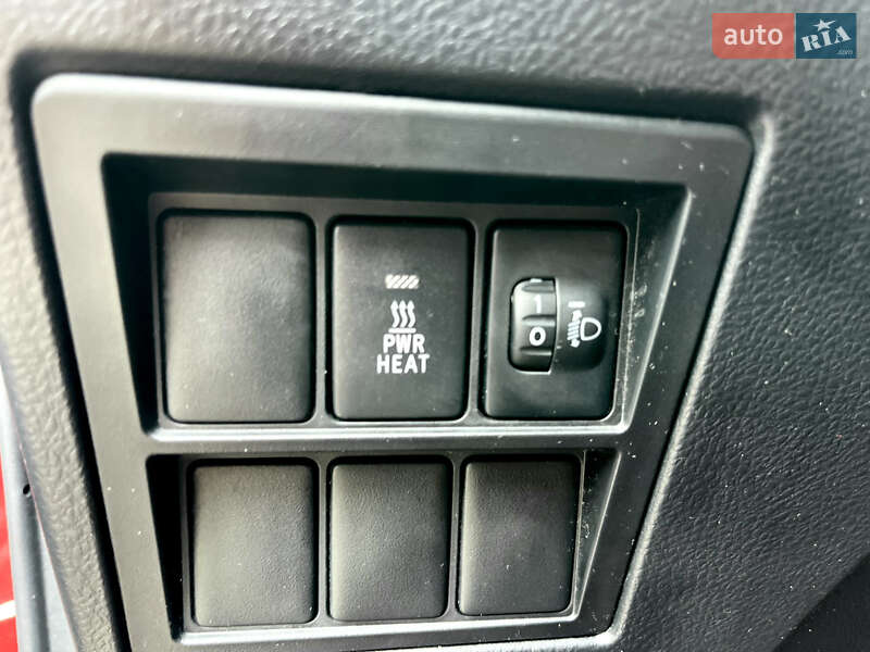 Пикап Toyota Hilux 2018 в Киеве