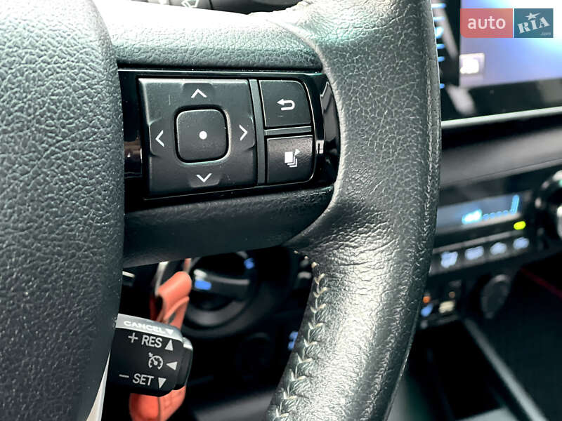 Пикап Toyota Hilux 2018 в Киеве