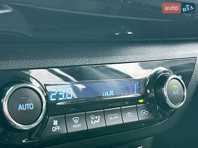 Пикап Toyota Hilux 2018 в Киеве