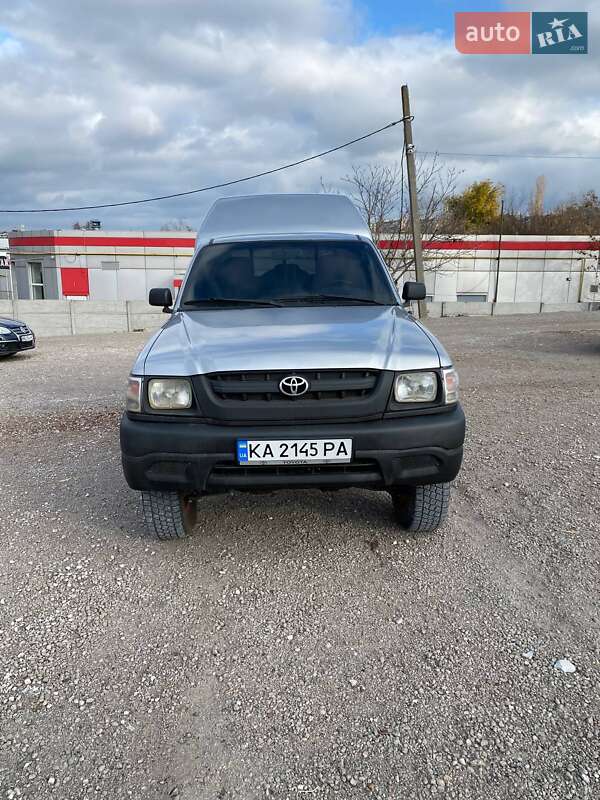 Пикап Toyota Hilux 2005 в Кривом Роге