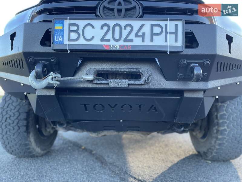 Пикап Toyota Hilux 2016 в Львове