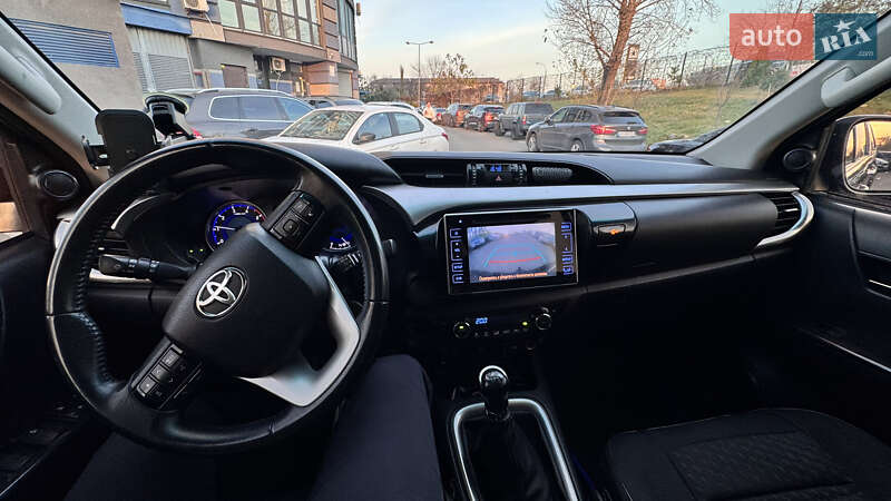 Пикап Toyota Hilux 2017 в Киеве