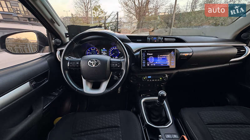 Пикап Toyota Hilux 2017 в Киеве
