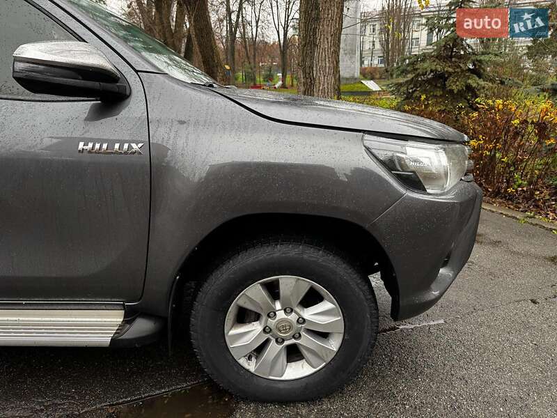 Пикап Toyota Hilux 2017 в Киеве