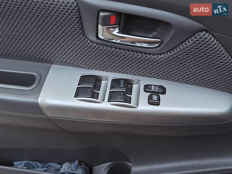 Пикап Toyota Hilux 2012 в Одессе