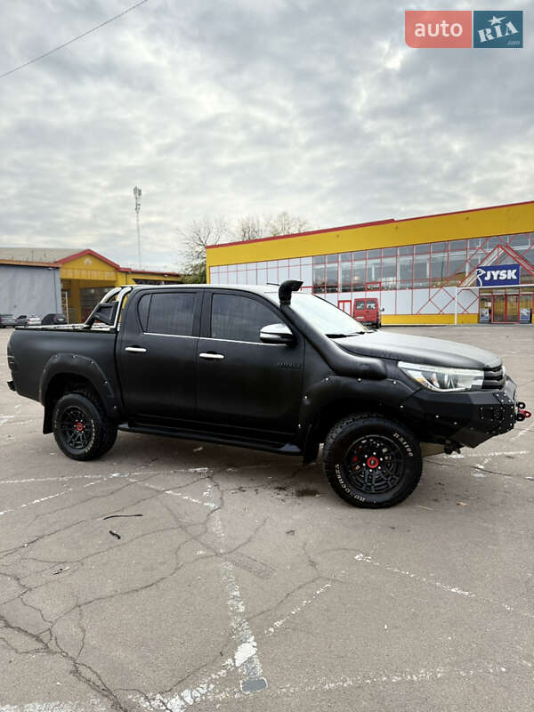 Пикап Toyota Hilux 2016 в Житомире