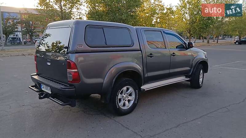 Пикап Toyota Hilux 2013 в Николаеве фото 8 Пикап Toyota Hilux 2013 в Николаеве