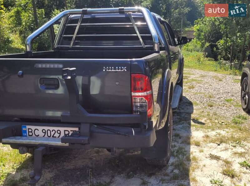 Пікап Toyota Hilux 2013 в Тернополі
