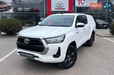 Пікап Toyota Hilux 2023 в Хмельницькому