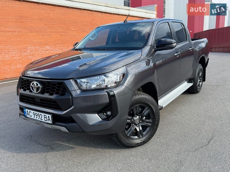 Пикап Toyota Hilux 2024 в Киеве фото 21 Пикап Toyota Hilux 2024 в Киеве