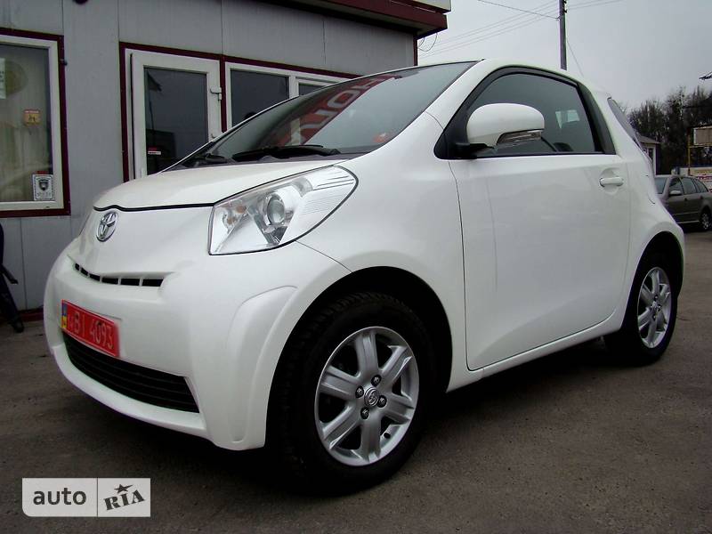 Хэтчбек Toyota IQ 2010 в Львове