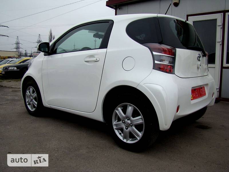 Хэтчбек Toyota IQ 2010 в Львове
