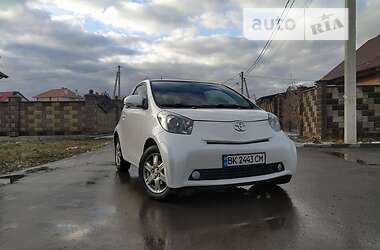 Купе Toyota IQ 2008 в Ровно