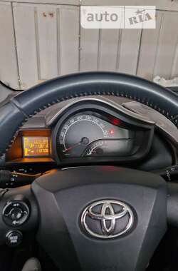 Хэтчбек Toyota IQ 2009 в Днепре