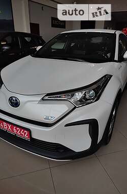 Toyota Izoa 2021