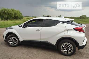 Позашляховик / Кросовер Toyota Izoa 2022 в Рівному