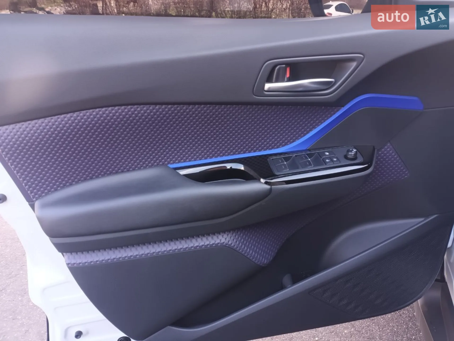 2022 Toyota C-HR - мініатюра 9