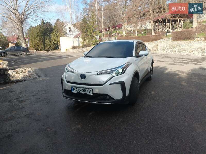 Позашляховик / Кросовер Toyota Izoa 2022 в Кропивницькому