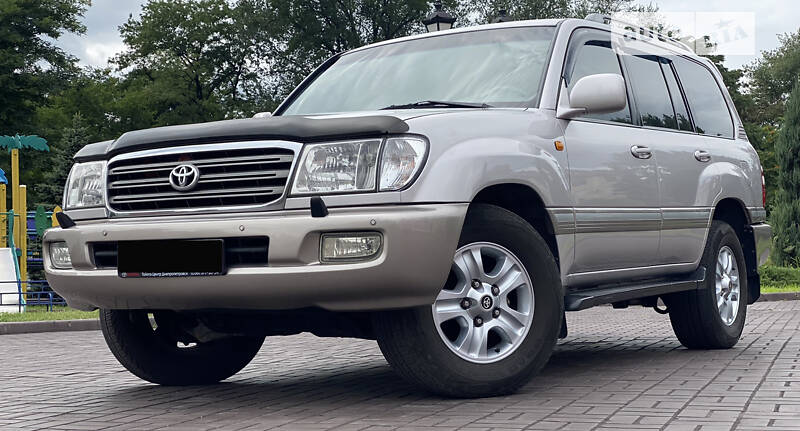 Toyota Land Cruiser 100 E X C L U S I V E