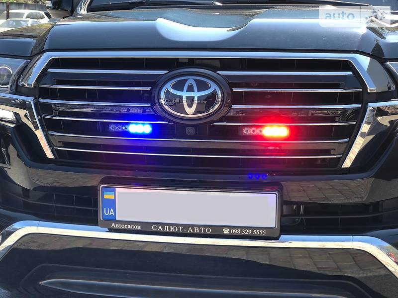 Toyota Land Cruiser 2017 года