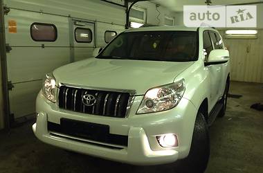 Позашляховик / Кросовер Toyota Land Cruiser Prado 2010 в Києві