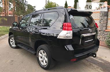 Внедорожник / Кроссовер Toyota Land Cruiser Prado 2010 в Киеве