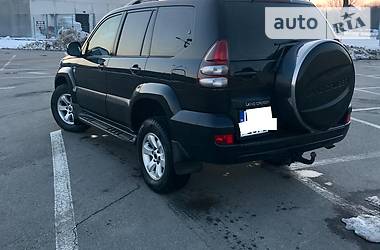 Внедорожник / Кроссовер Toyota Land Cruiser Prado 2005 в Черновцах