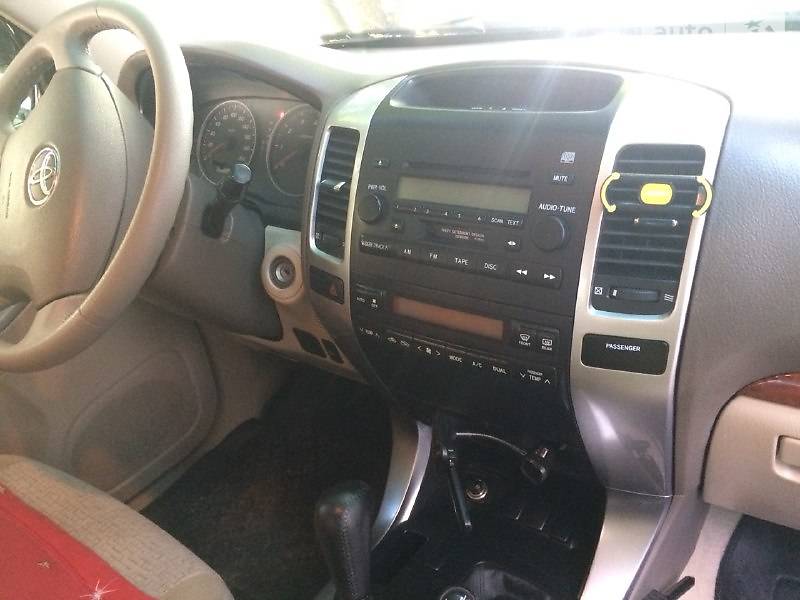 Toyota Land Cruiser Prado 2004 року