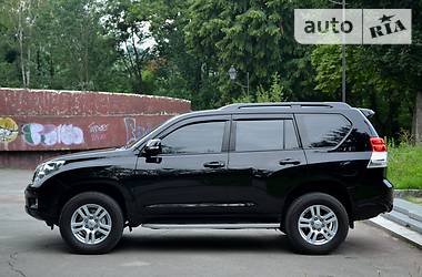 Внедорожник / Кроссовер Toyota Land Cruiser Prado 2010 в Киеве