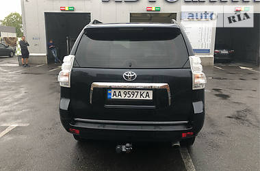 Внедорожник / Кроссовер Toyota Land Cruiser Prado 2011 в Киеве