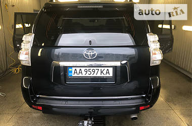 Внедорожник / Кроссовер Toyota Land Cruiser Prado 2011 в Киеве