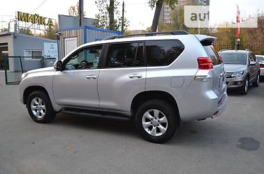 Внедорожник / Кроссовер Toyota Land Cruiser Prado 2010 в Киеве