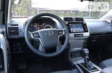 Позашляховик / Кросовер Toyota Land Cruiser Prado 2019 в Києві