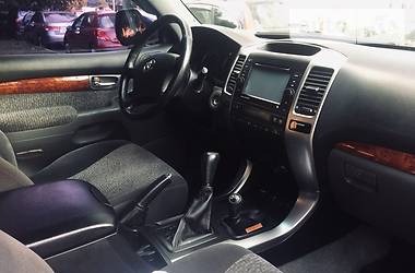Позашляховик / Кросовер Toyota Land Cruiser Prado 2005 в 
