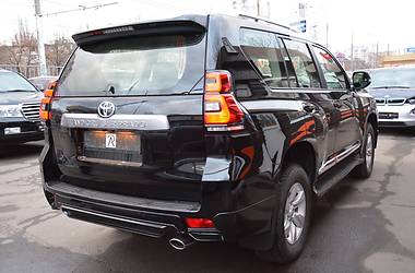 Позашляховик / Кросовер Toyota Land Cruiser Prado 2020 в 